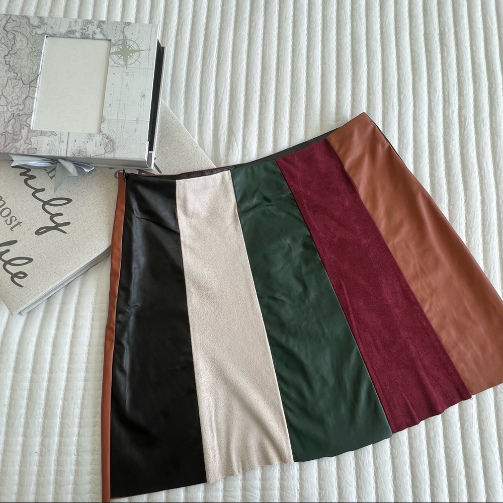 Mini skirt - Leather and Suede